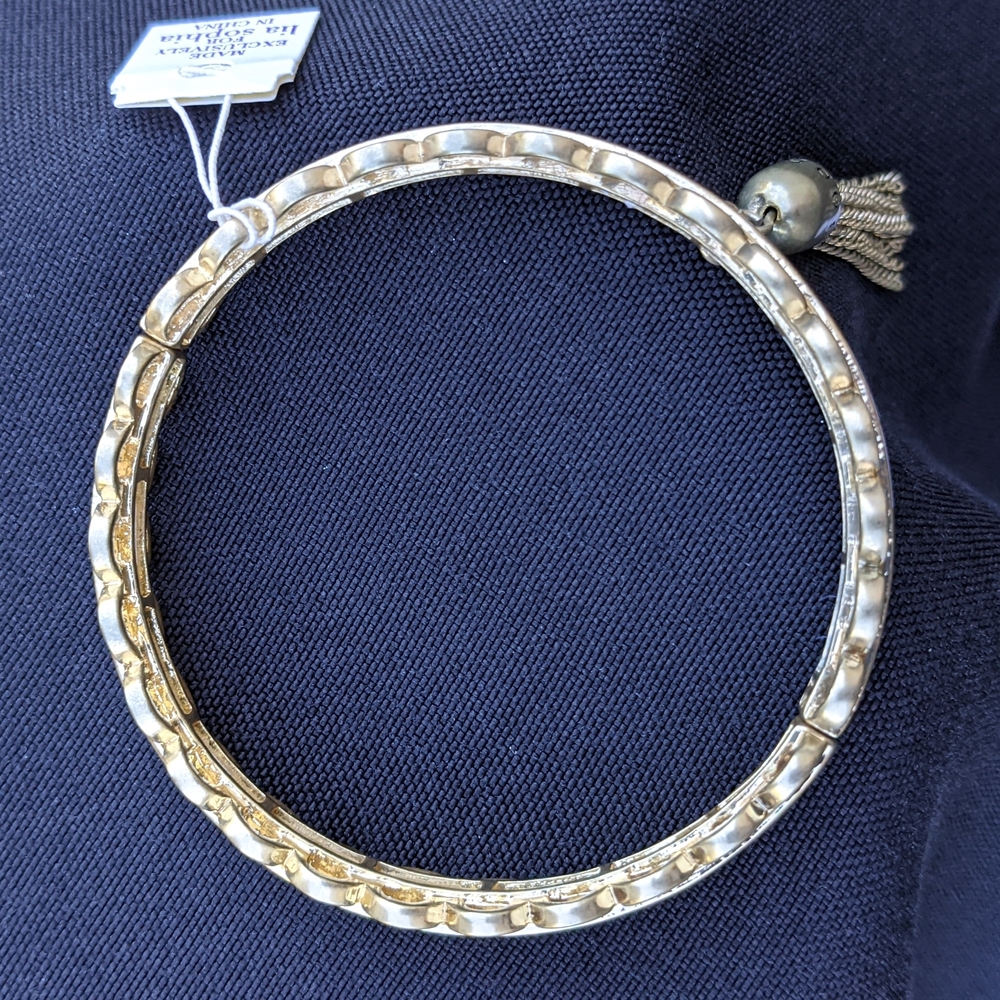 NWT Lia Sophia Stretch Tassel Charm Bracelet w/ 4 Extra Charms in Matte Gold - Picture 6 of 13